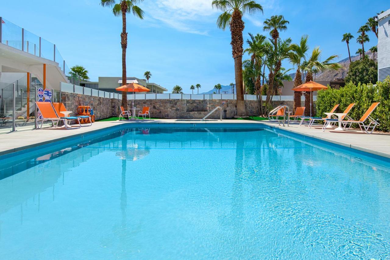 The Twist Palm Springs Hotel Luaran gambar