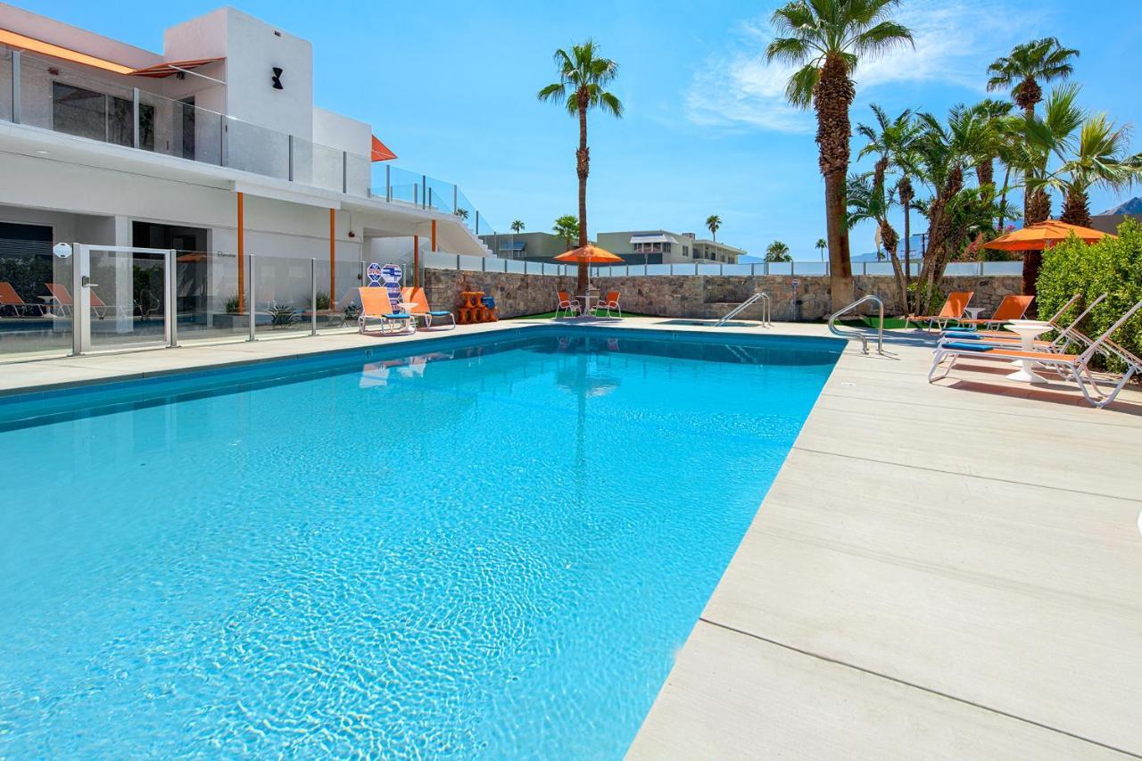 The Twist Palm Springs Hotel Luaran gambar