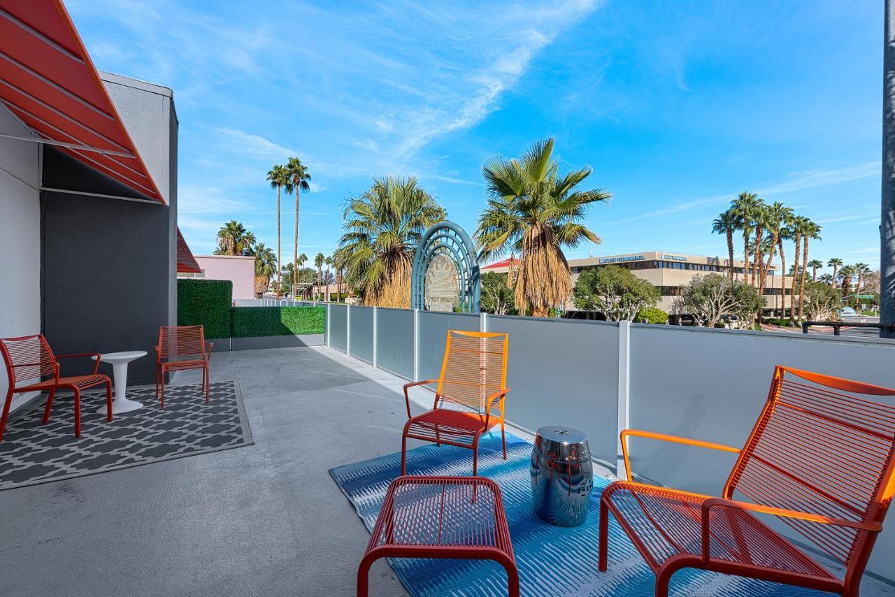 The Twist Palm Springs Hotel Luaran gambar